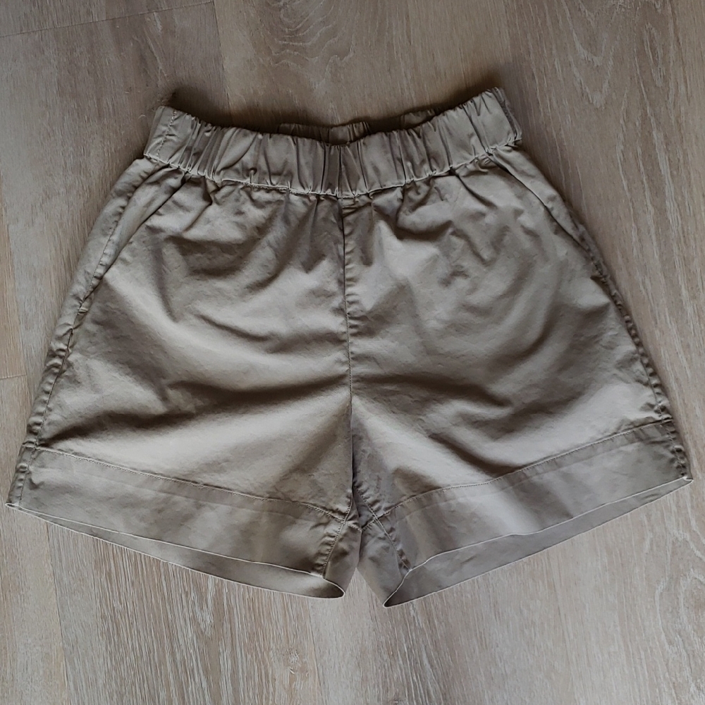 Women's Everlane High Waist Tan Shorts M